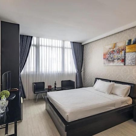 Ben Thanh Market - Hotel Premium Ho Chi Minh City Exterior photo